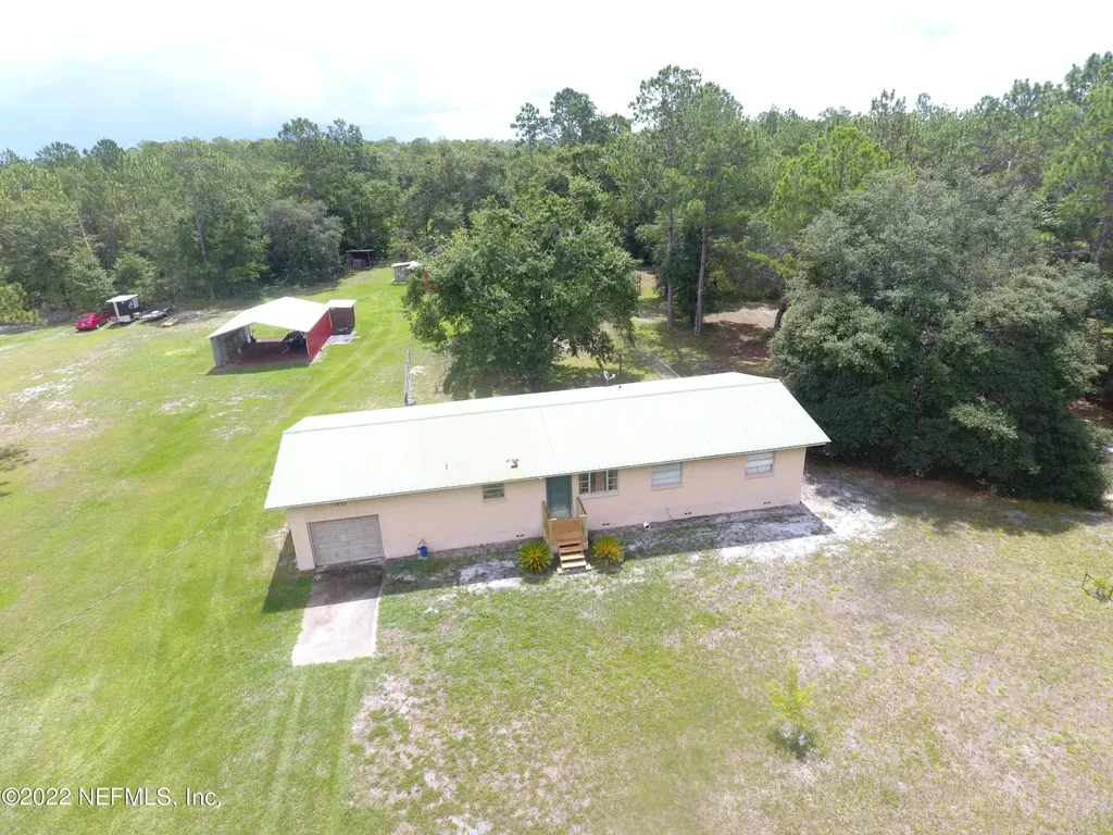 1923 Eaton Road Green Cove Springs FL 32043
