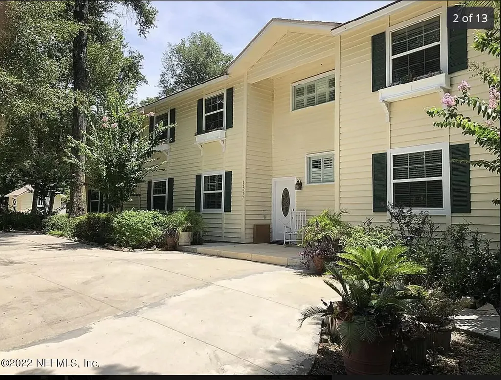 12827 Longview Drive E Jacksonville FL 32223