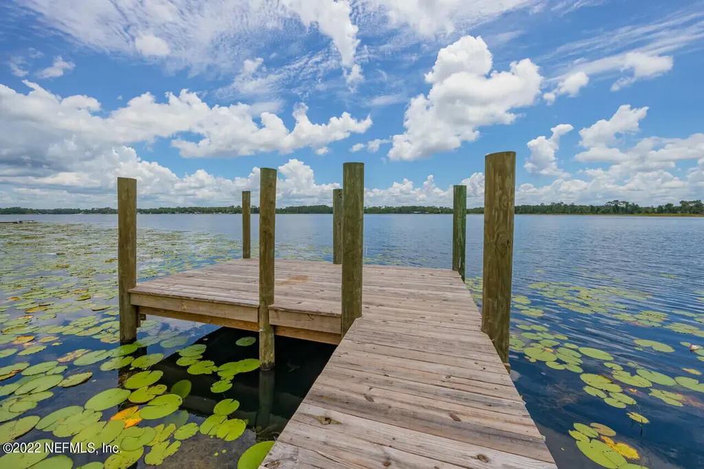 150 Lake Street Pomona Park FL 32181
