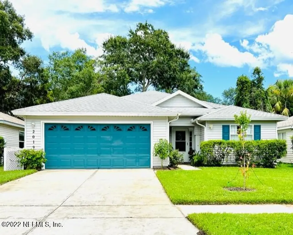 2019 Featherwood Drive W Jacksonville FL 32233