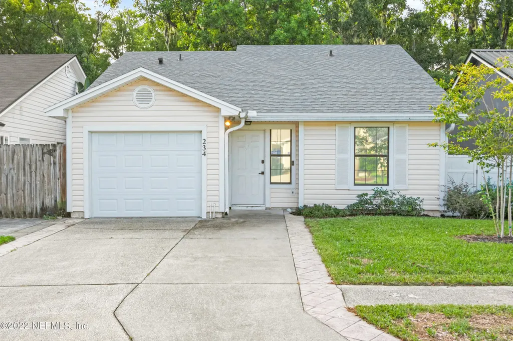 234 Aquarius Circle W Jacksonville FL 32216