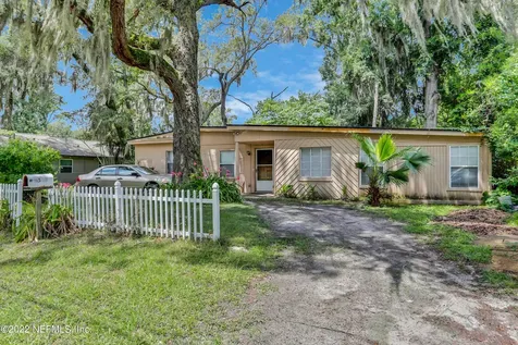 1867 Loyola Drive N Jacksonville FL 32218