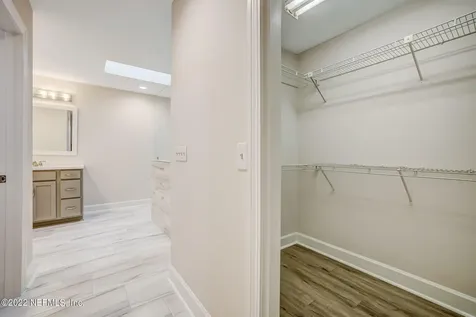 4071 Mizner Court Jacksonville FL 32217