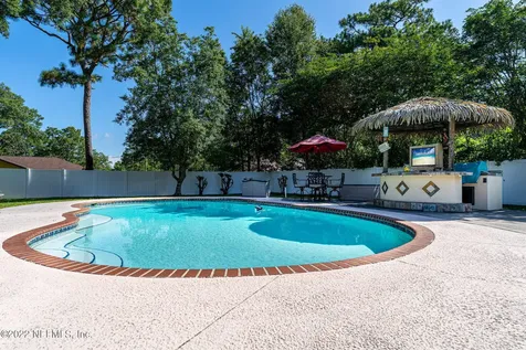 3285 Peeler Road Jacksonville FL 32277