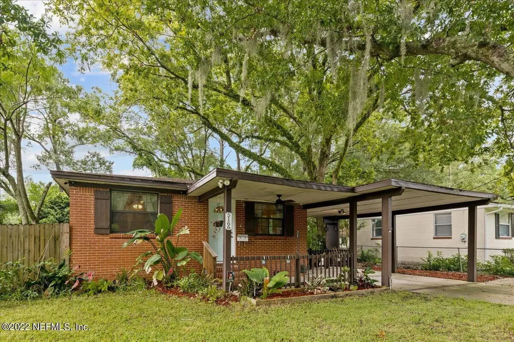 5166 Quan Drive Jacksonville FL 32205