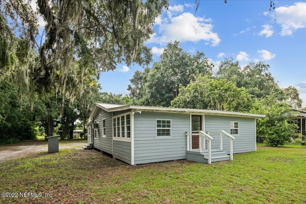507 Orange Avenue Crescent City FL 32112