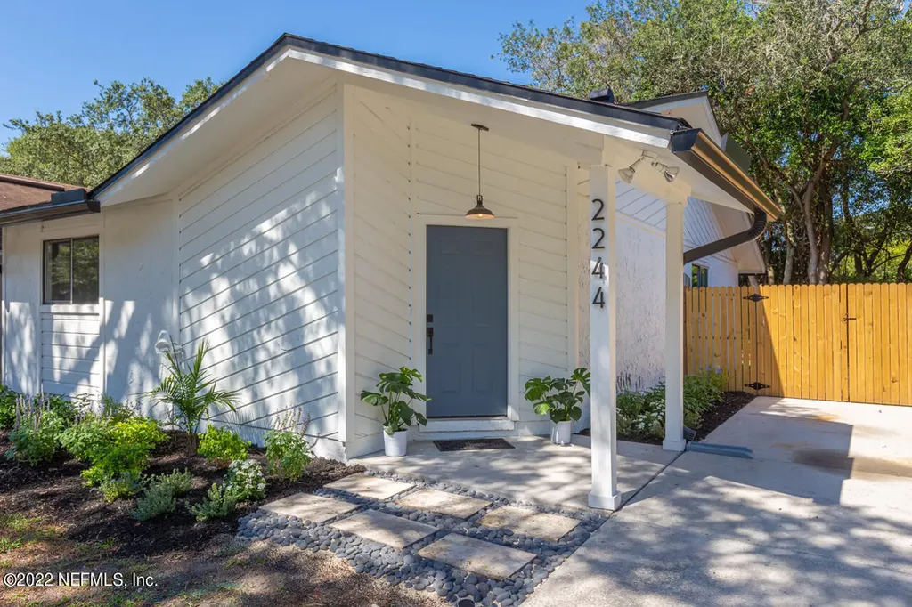 2244 Fairway Villas Lane N Atlantic Beach FL 32233