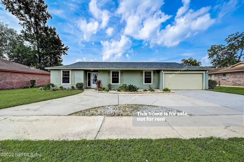 1066 Montego Bay Drive S Jacksonville FL 32218