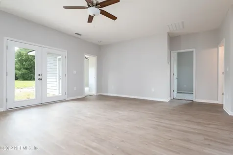 5295 Louis Lane Middleburg FL 32068