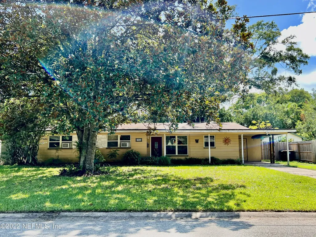 7956 Argentine Drive W Jacksonville FL 32217
