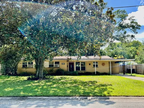 7956 Argentine Drive W Jacksonville FL 32217