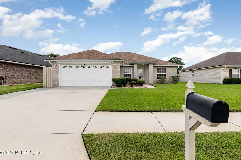 1714 Saw Lake Drive Middleburg FL 32068