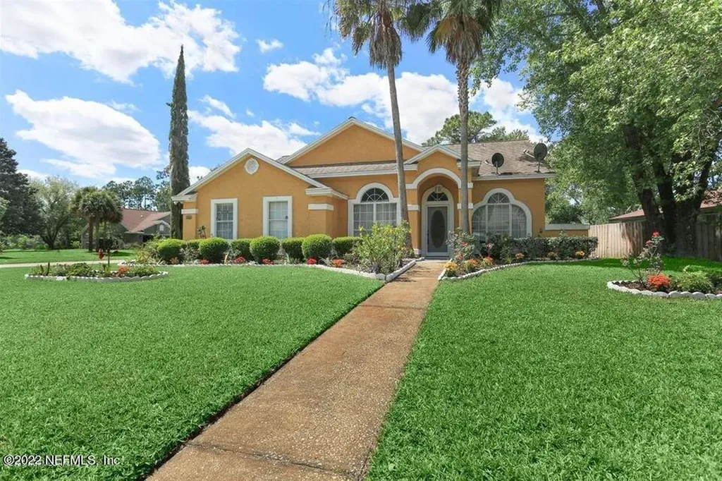 2124 Hovington Circle E Jacksonville FL 32246