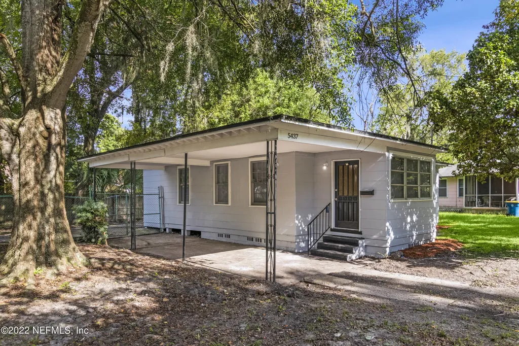 5437 Mays Drive Jacksonville FL 32209