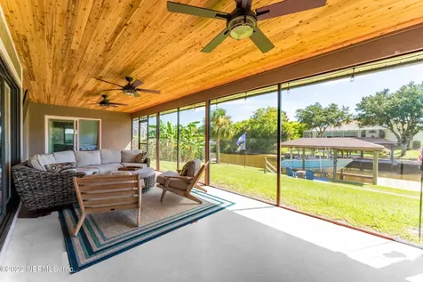 40 Clearview Court N Palm Coast FL 32137