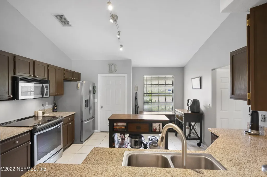 4571 Antler Hill Drive W Jacksonville FL 32224