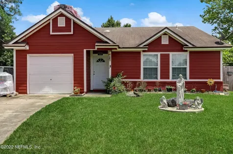 502 Moby Dick Drive N Jacksonville FL 32218