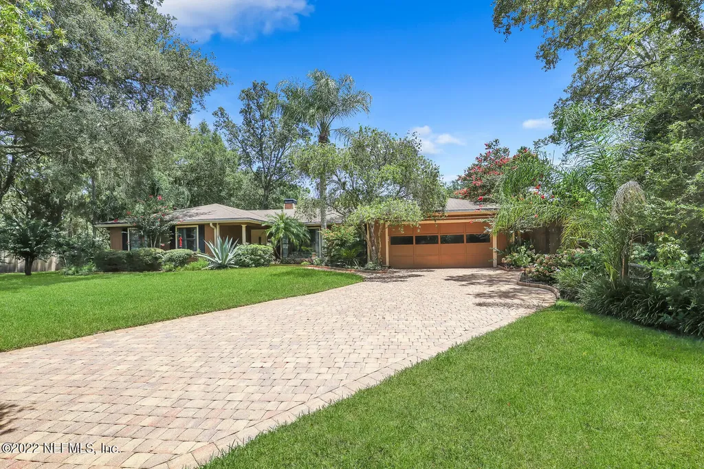 13588 Tarrasa Court E Jacksonville FL 32225