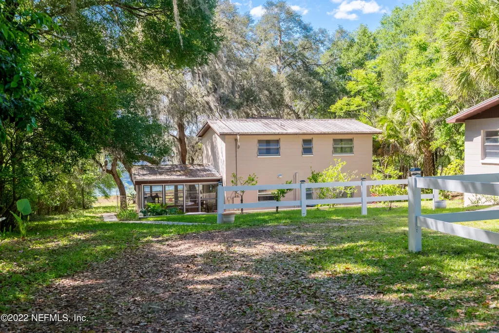 109 Lake Serena Drive Melrose FL 32666