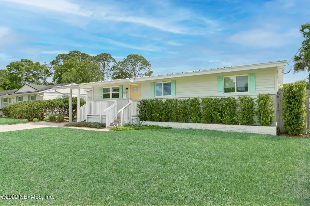425 Sailfish Drive E Atlantic Beach FL 32233