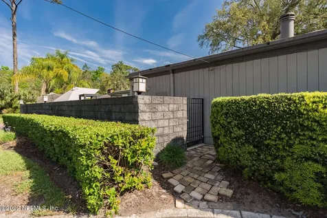 3733 Pine Street Jacksonville FL 32205