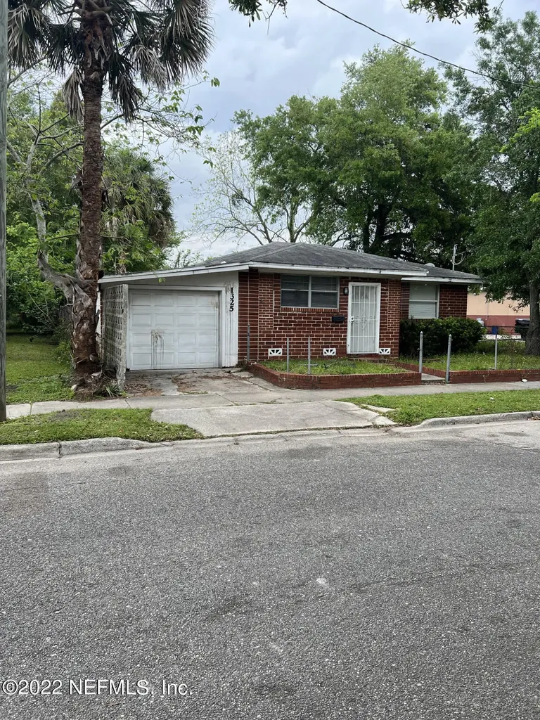 1325 W 16th Street Jacksonville FL 32209
