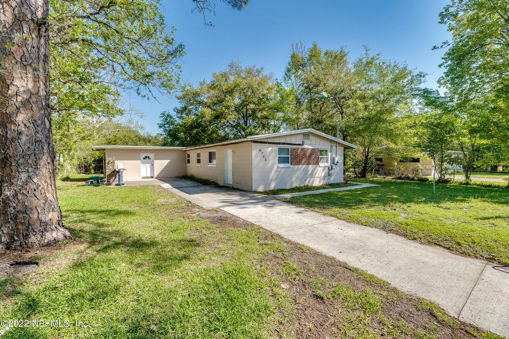 6755 Goldilocks Lane Jacksonville FL 32210
