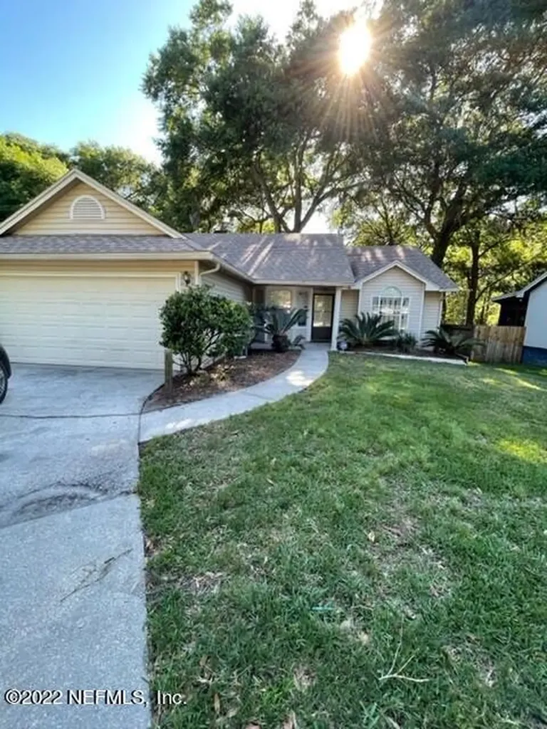 1904 Running River Road Jacksonville FL 32225