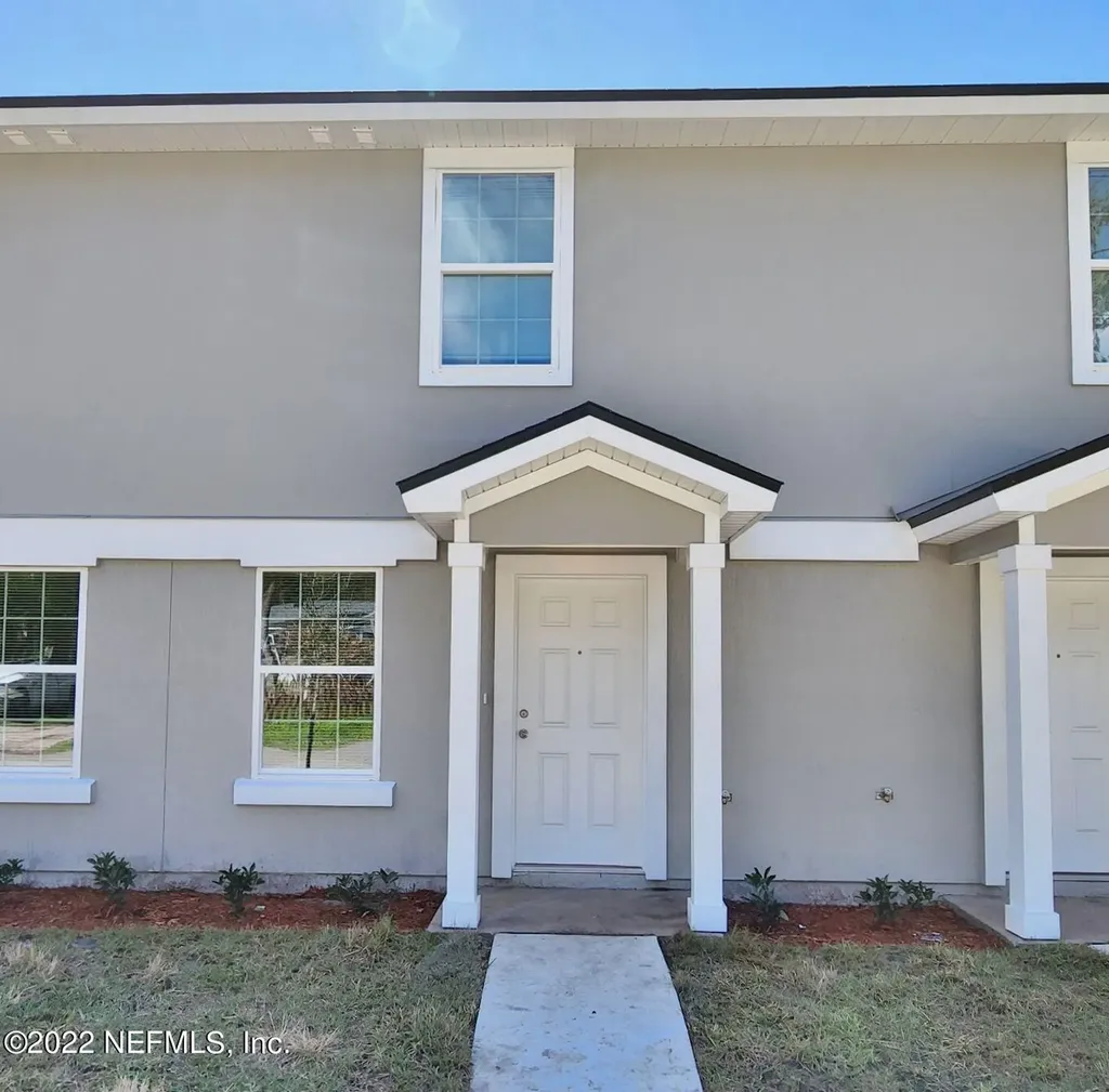 8495 Mcgirts Village Lane Jacksonville FL 32210