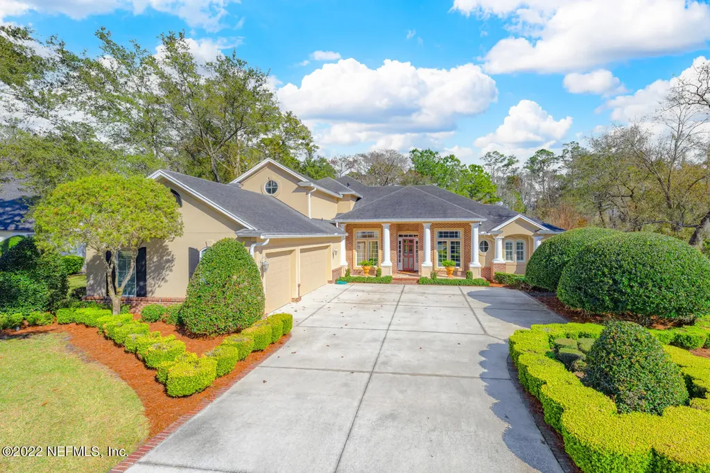 4467 Swilcan Bridge Lane N Jacksonville FL 32224