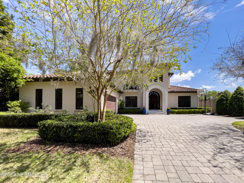 3973 Alhambra Drive W Jacksonville FL 32207