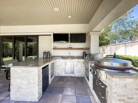 3973 Alhambra Drive W Jacksonville FL 32207