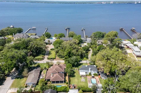 3973 Alhambra Drive W Jacksonville FL 32207