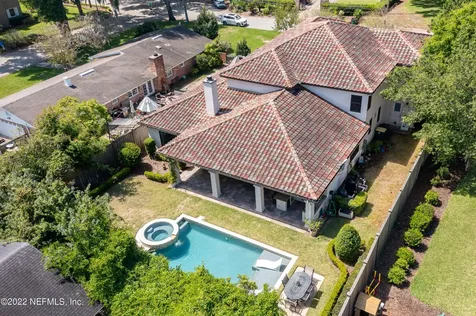 3973 Alhambra Drive W Jacksonville FL 32207
