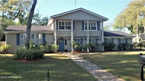 1804 Twelve Oaks Lane N Neptune Beach FL 32266