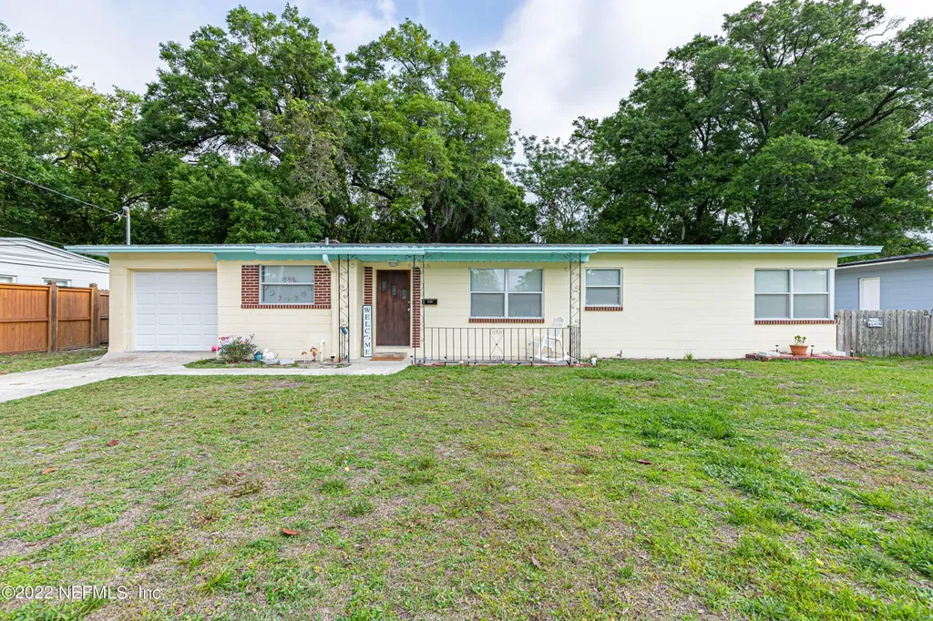 5753 Cedar Forest Drive N Jacksonville FL 32210