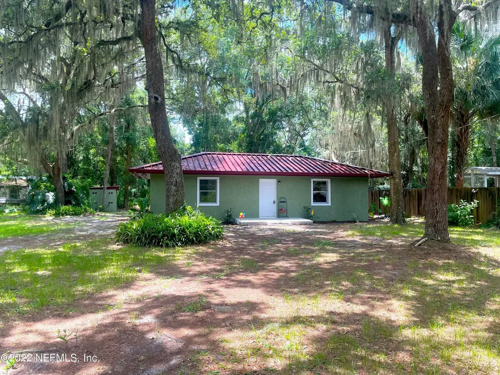 107 Sunglow Avenue Satsuma FL 32189