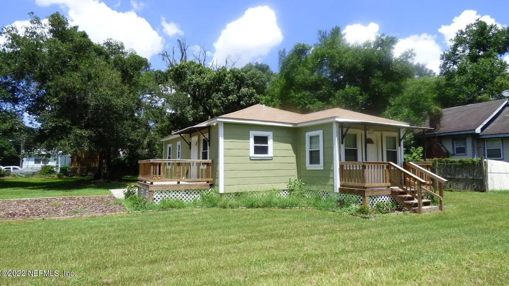 8271 Osteen Street Jacksonville FL 32210