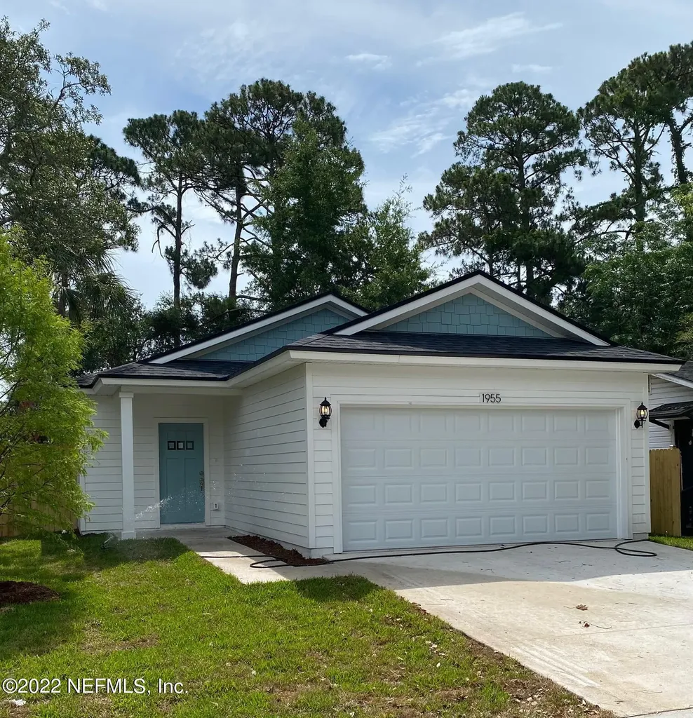 1955 Francis Avenue Atlantic Beach FL 32233