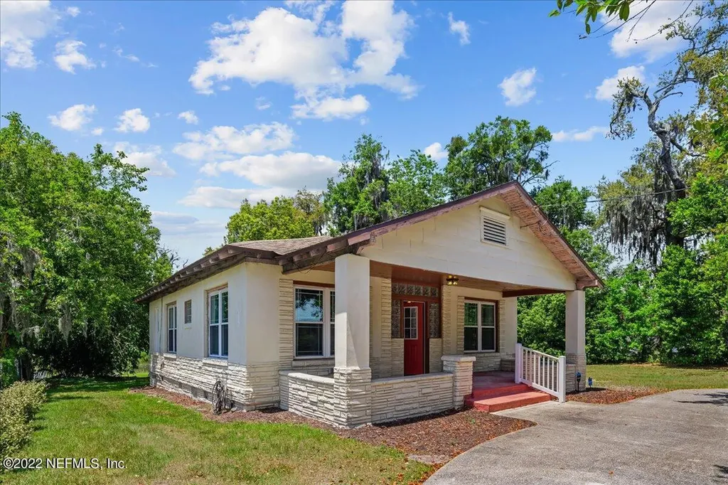 7630 Laura Street N Jacksonville FL 32208