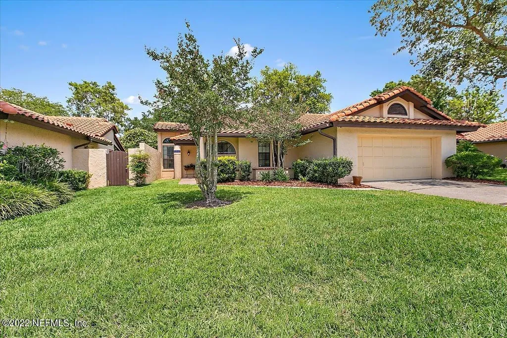 8351 Barquero Court N Jacksonville FL 32217