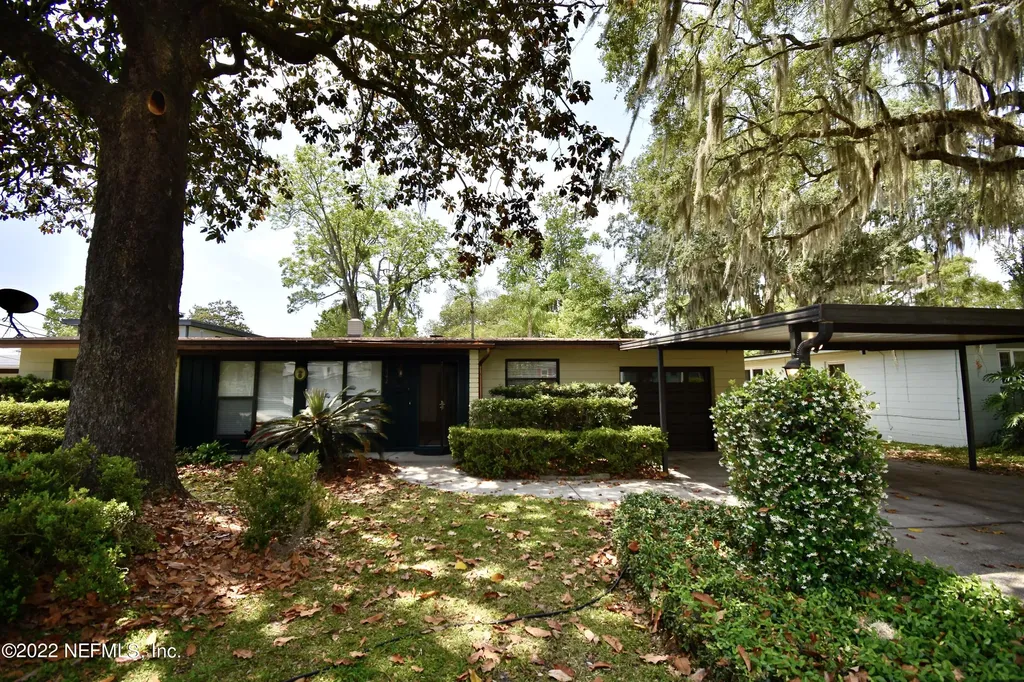 1042 Ovington Road S Jacksonville FL 32216