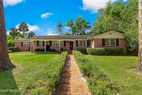 4827 Princess Anne Lane Jacksonville FL 32210