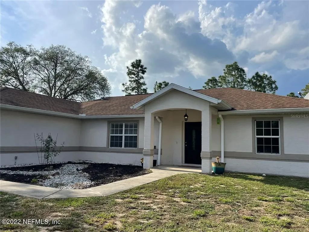 22113 SW Edgewater Boulevard Dunnellon FL 34431