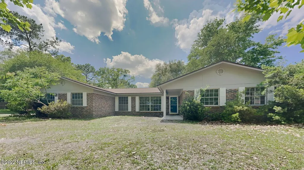 8172 Cayuga Trail E Jacksonville FL 32244