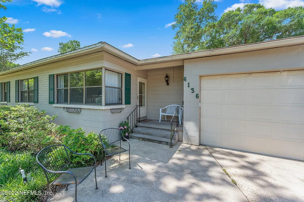 6136 Cedar Hills Boulevard Jacksonville FL 32210