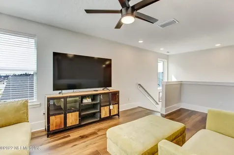 9814 Invention Lane Jacksonville FL 32256