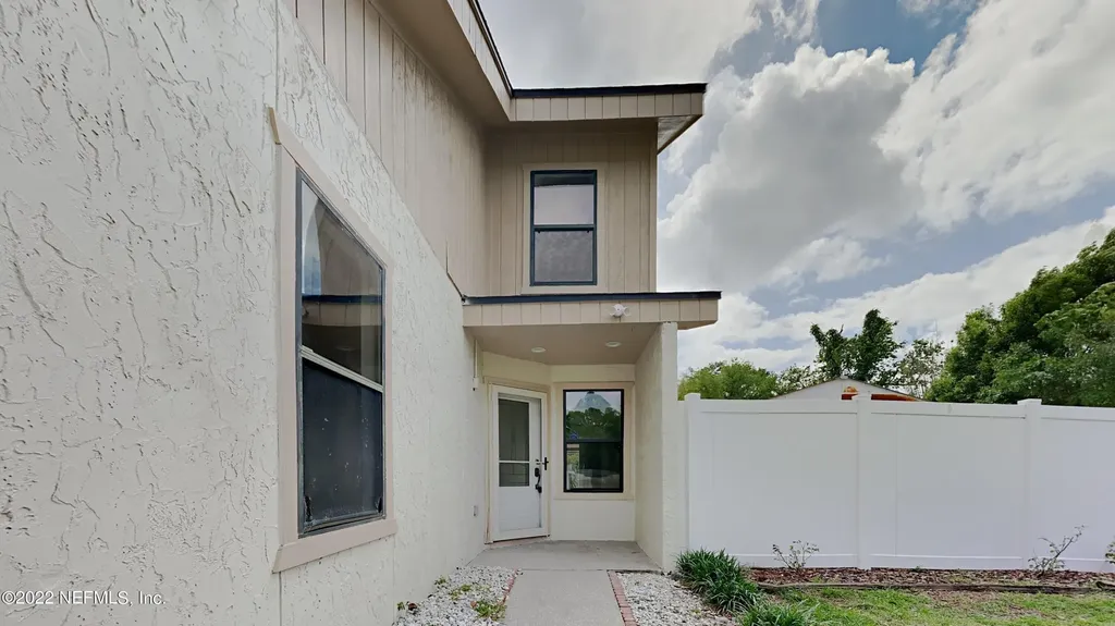 811 Century 21 Drive Jacksonville FL 32216