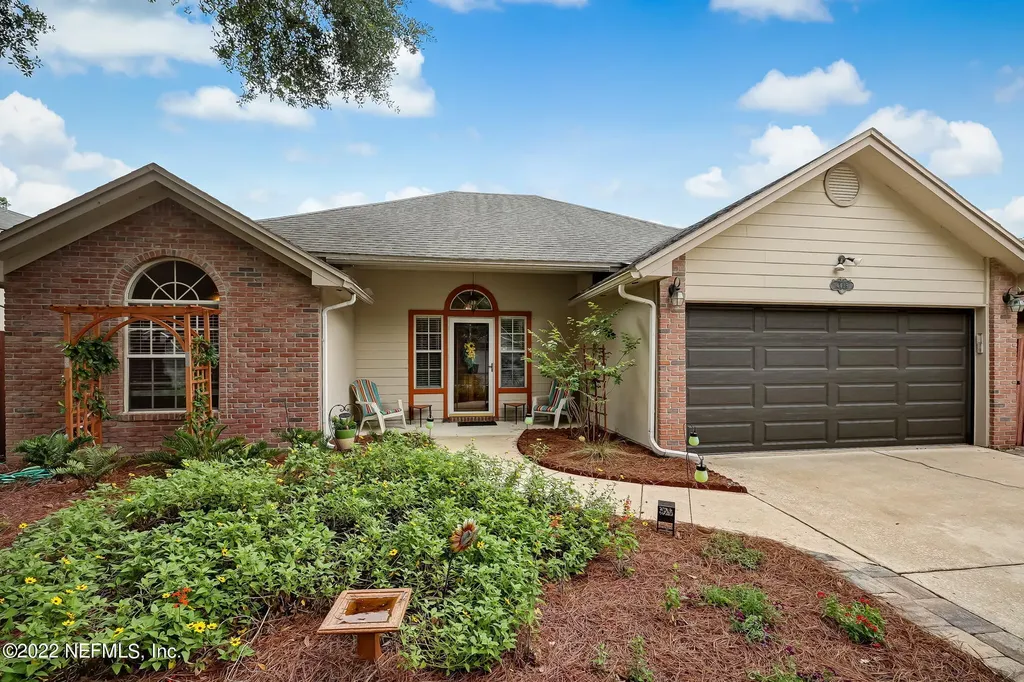 4439 Goodbys Hideaway Drive N Jacksonville FL 32217