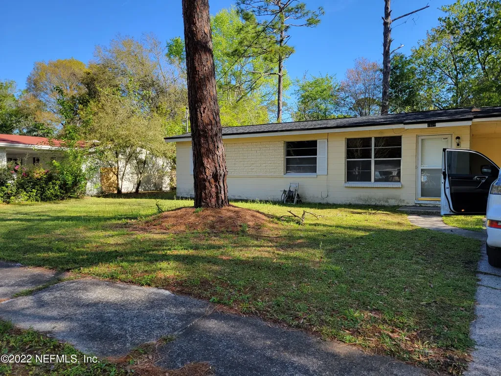 8929 Yeoman Drive Jacksonville FL 32208
